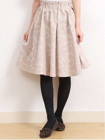 earth×VERY 迷彩柄タックスカート