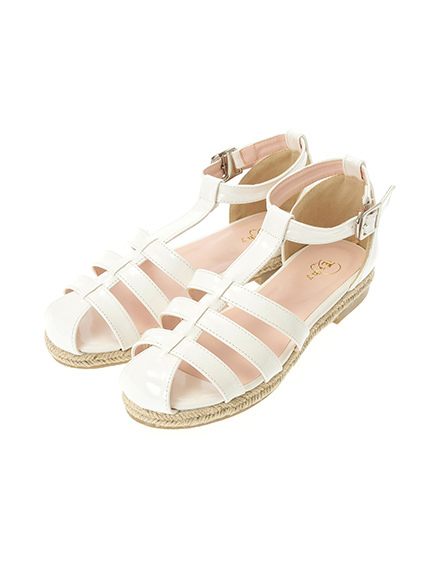 フラットサンダル