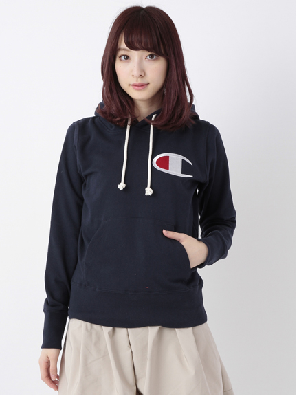 Champion ロゴ刺繍パーカー