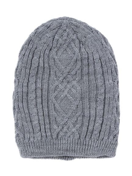 ケーブル編みニットキャップ