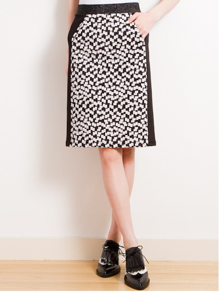 幾何学柄タイトスカート