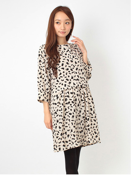 幾何柄ワンピース