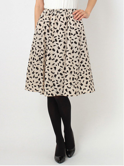 幾何柄フレアスカート