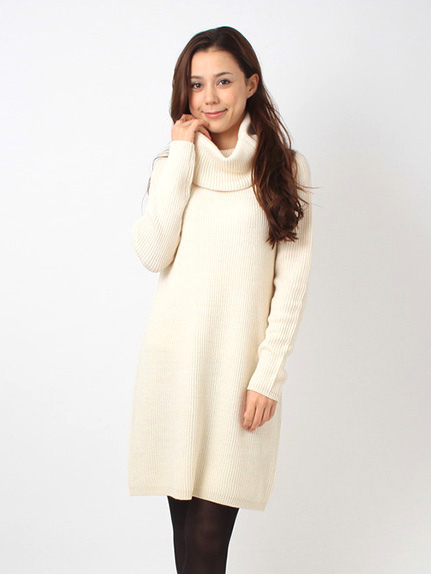 オフタートルリブニットワンピース