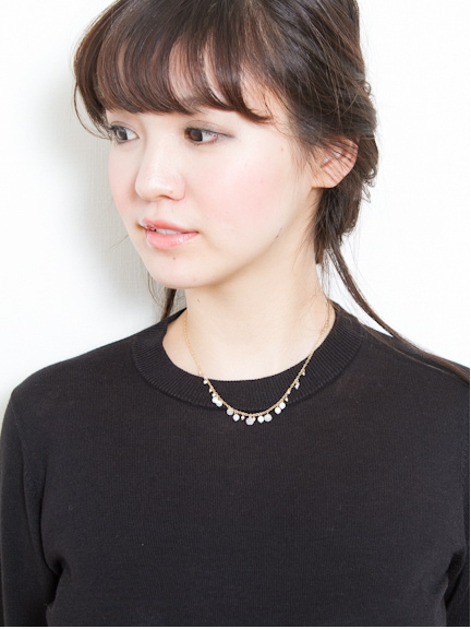 ホワイトパールネックレス