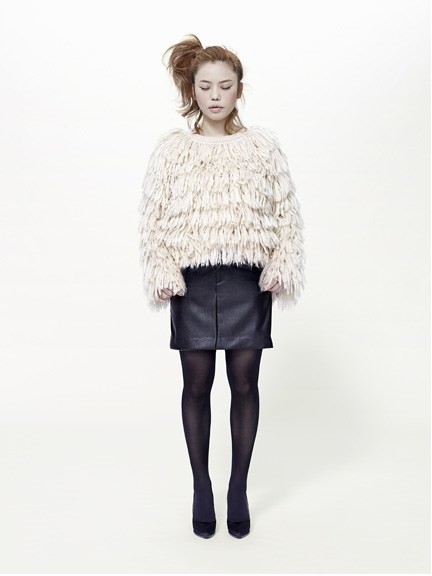 ループヤーン長袖ニットプルオーバー