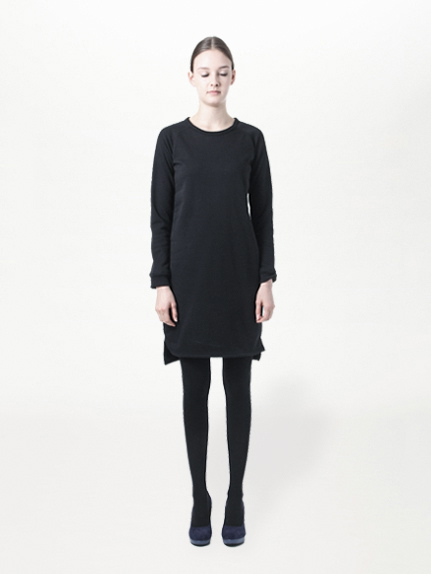 ポケットツキ長袖スウェットワンピース